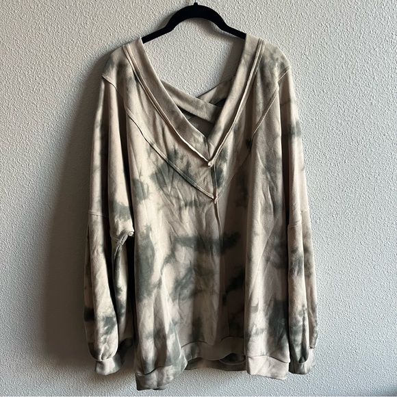 POL Cream Tie Dye Oversized Sweatshirt with Cross Back and Balloon Sleeve LG - Picture 3 of 11